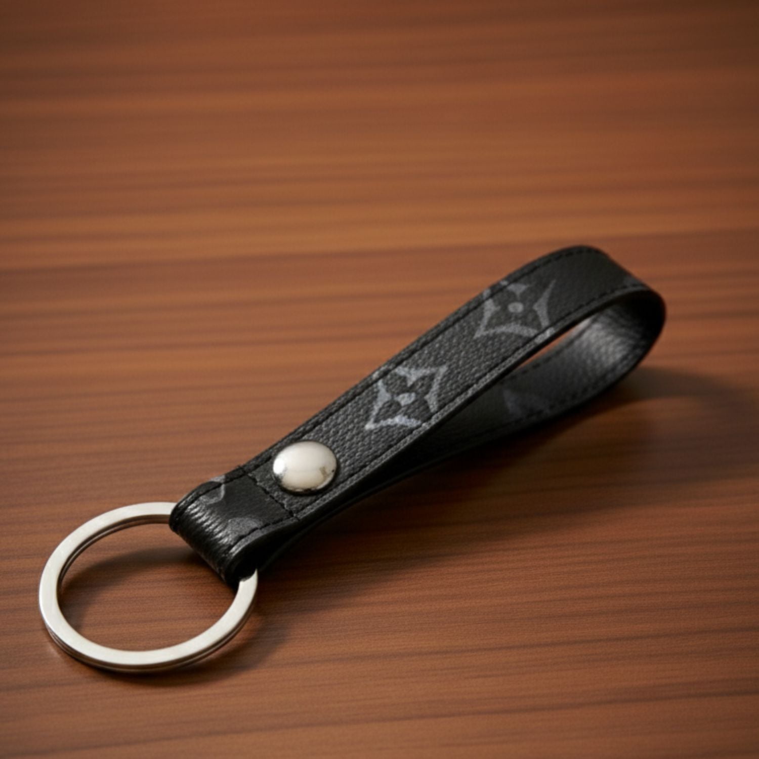 LV - KEYCHAIN + Two FREE - Karobaar