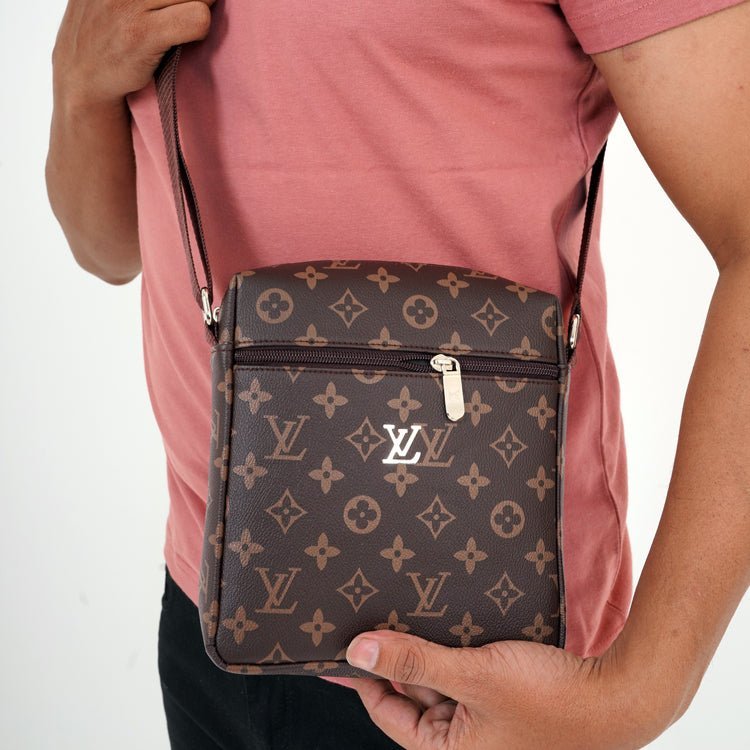 Luxury Unisex Textured Crossbody Bag – A Timeless Investment - Karobaar